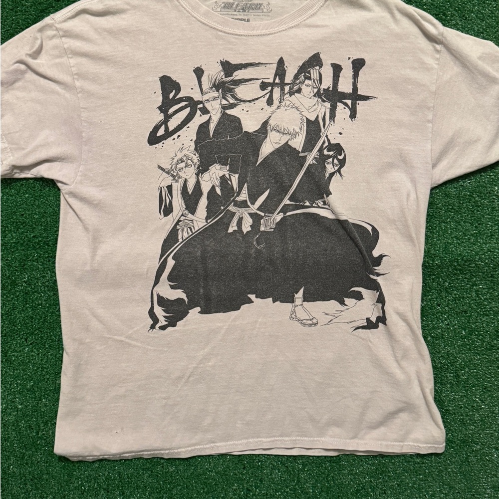 Bleach Anime Graphic Men's Tee - White